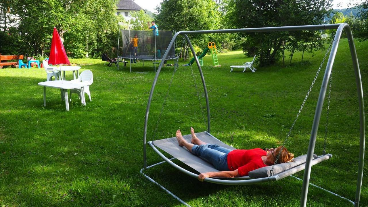 C4 Albmatte-Fewo Sauna, Hallenbad Aussenbecken Massagen Nebenan Menzenschwand-Hinterdorf Eksteriør billede